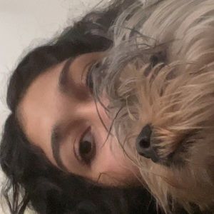 Meet your Posher, Alanis